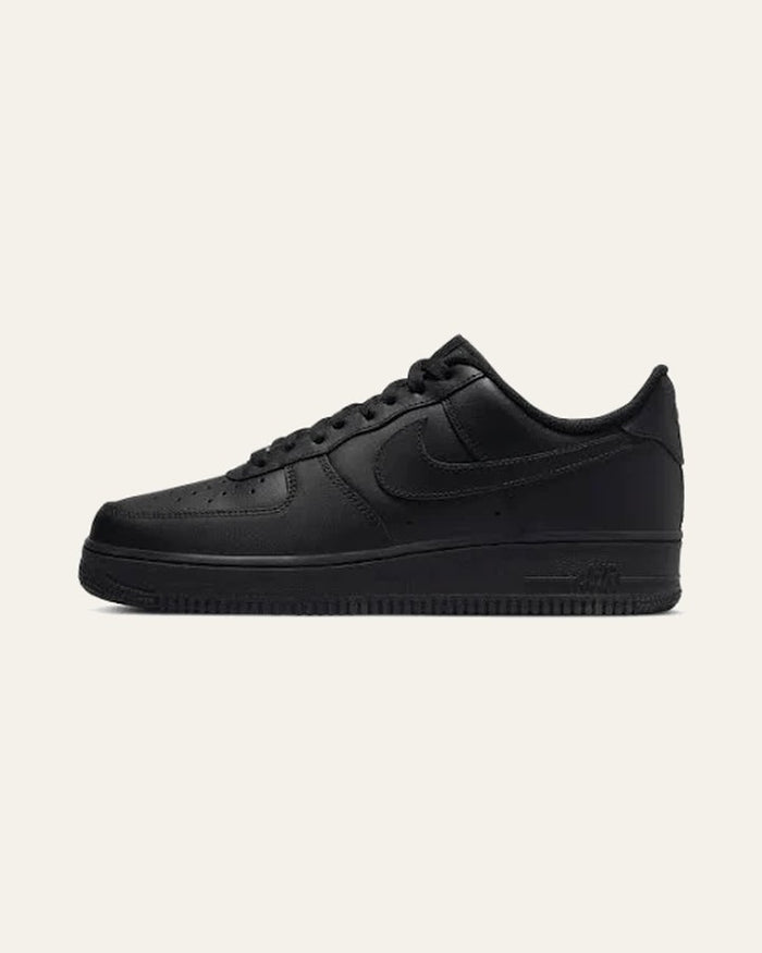 Air Force 1 '07 Low — Triple Black